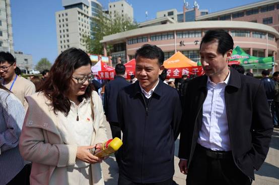 说明:https://www.sdtbu.edu.cn/__local/3/B5/BE/0394667287BFBD02685F16F65E0_852C65B1_16DE5.jpg