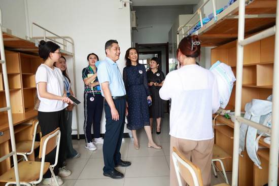说明:https://www.sdtbu.edu.cn/__local/C/A7/01/4A8102E09BCC6DBA089E0D49CE6_EFB32AC5_1694A.jpg