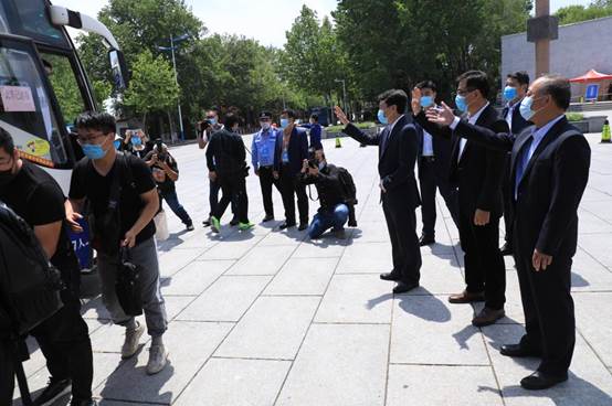 说明:http://www.sdtbu.edu.cn/__local/4/70/B9/81C09656C992F89DE903A675631_756E4B9D_1ED21.jpg
